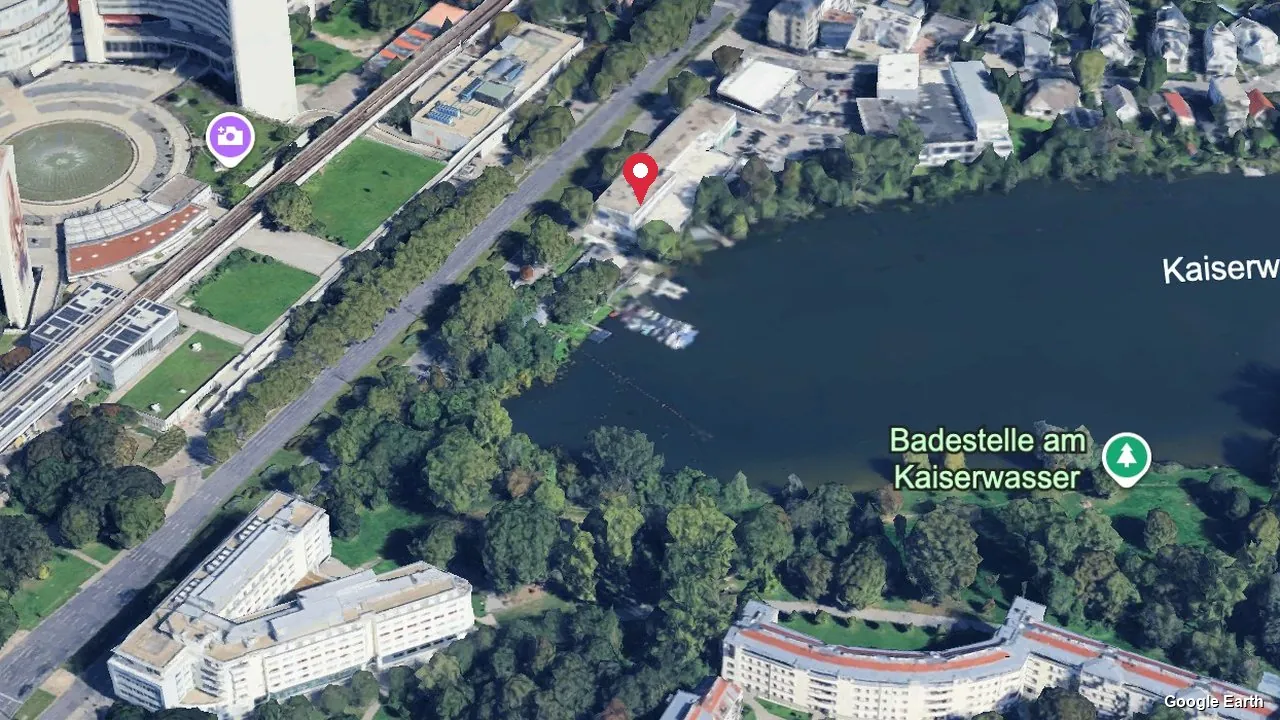 Расположение церкви Christify у Kaiserwasser рядом с Венским международным центром (Google Earth)